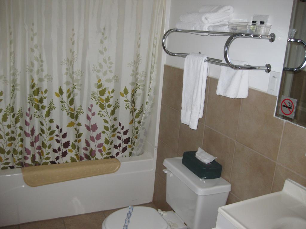 Motel Bel-Eau Montebello Kültér fotó